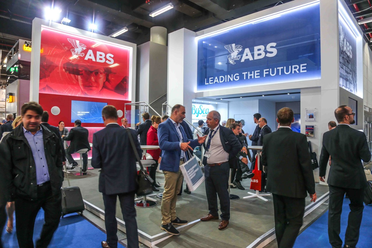 abs-stand-smm