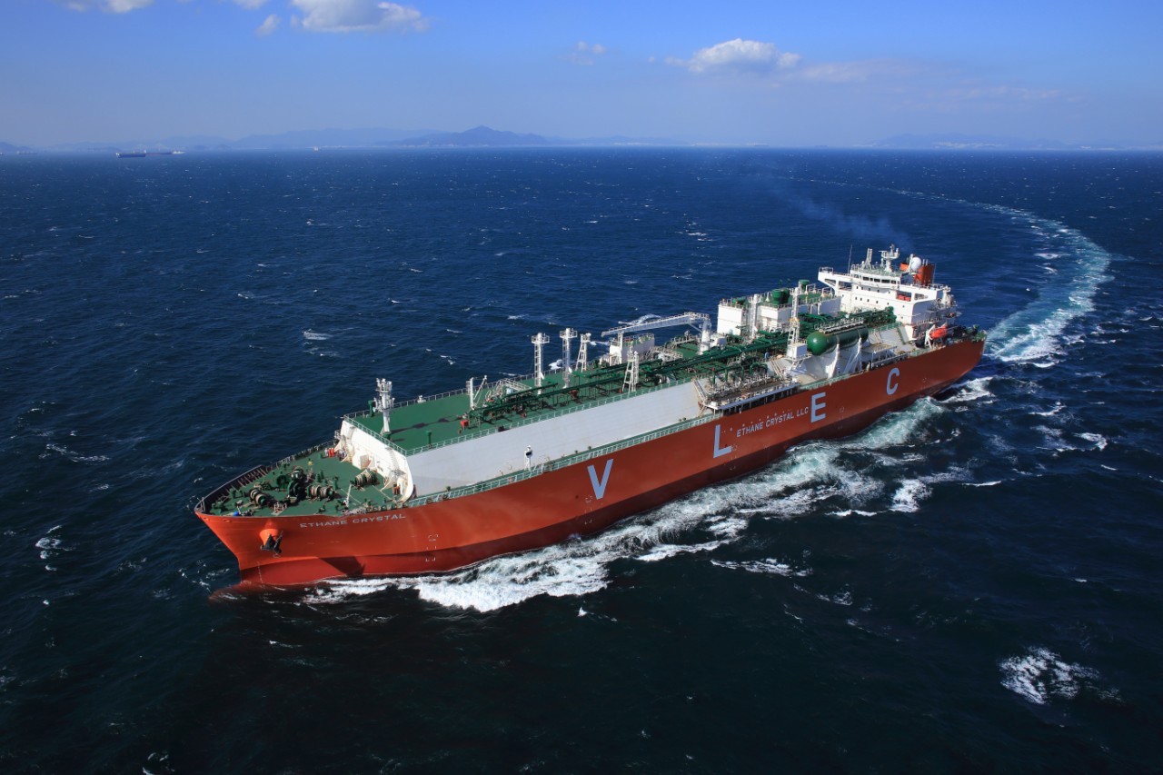 The ABS-classed Ethane Crystal, the world’s first Very Large Ethane Carrier (VLEC), has been delivered to India’s Reliance Industries Ltd. By Samsung Heavy Industries (SHI) of South Korea. (Photo courtesy of SHI)