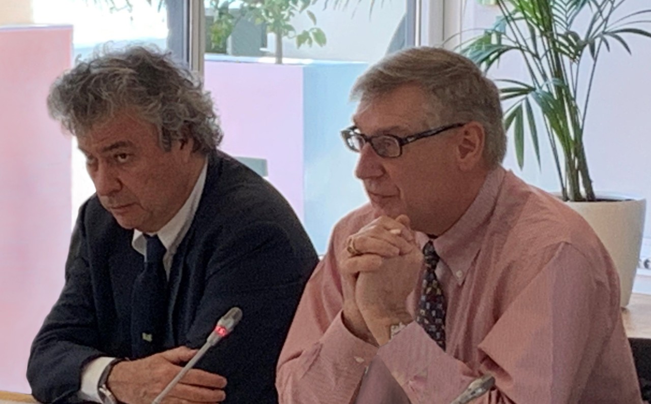Christopher J. Wiernicki, ABS Chairman, President and CEO and Cesare d’Amico, CEO of D’Amico Società di Navigazione SpA, and ABS Italian National Committee Chairman.