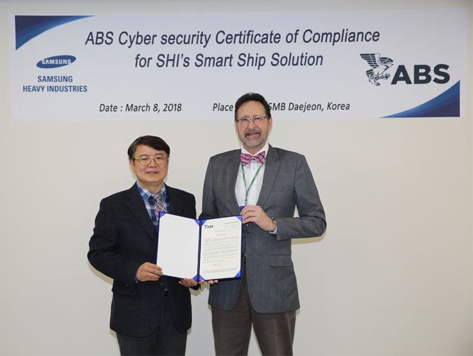 L-R: Dr. Dong Yeon Lee of SHI and Paul Walters, ABS Director, Global Cybersecurity